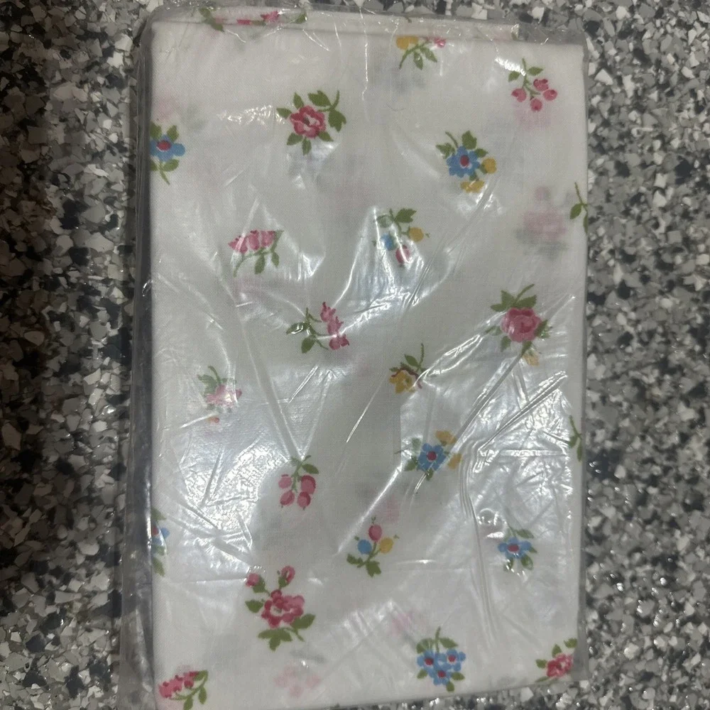 Vintage Brighton Floral Muslim Pillowcases 2 Standard cottagecore‎